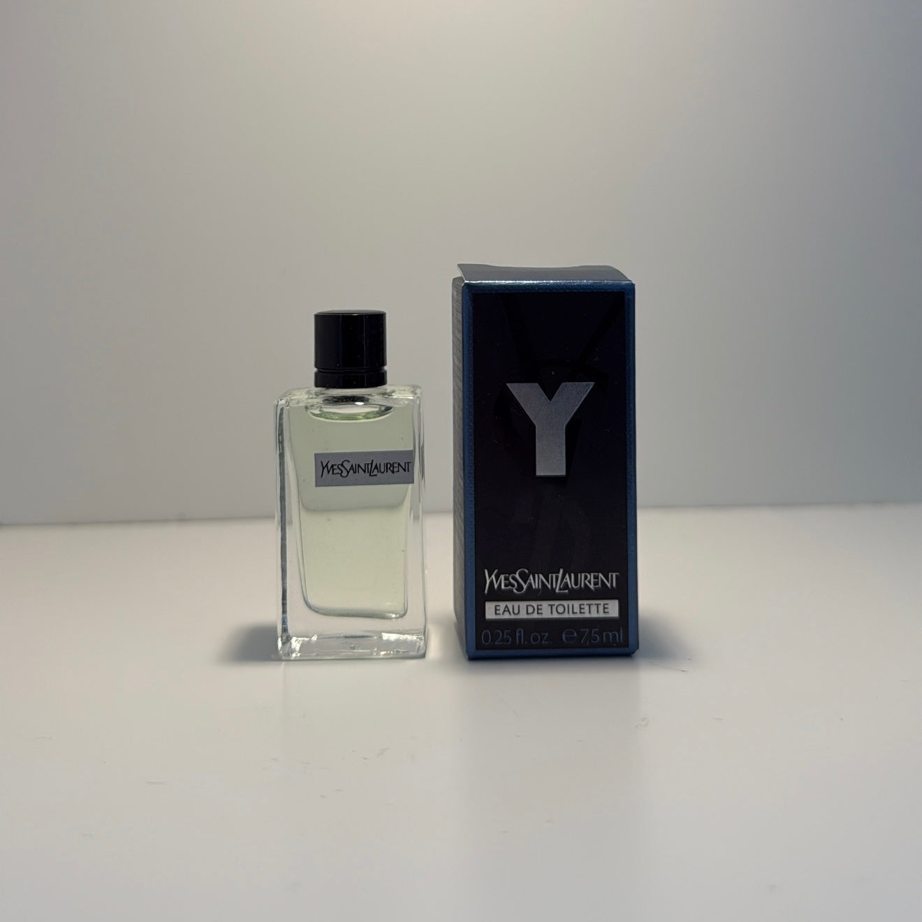 Yves Saint Laurent Y Mini – 7.5ml (0.25 fl oz)