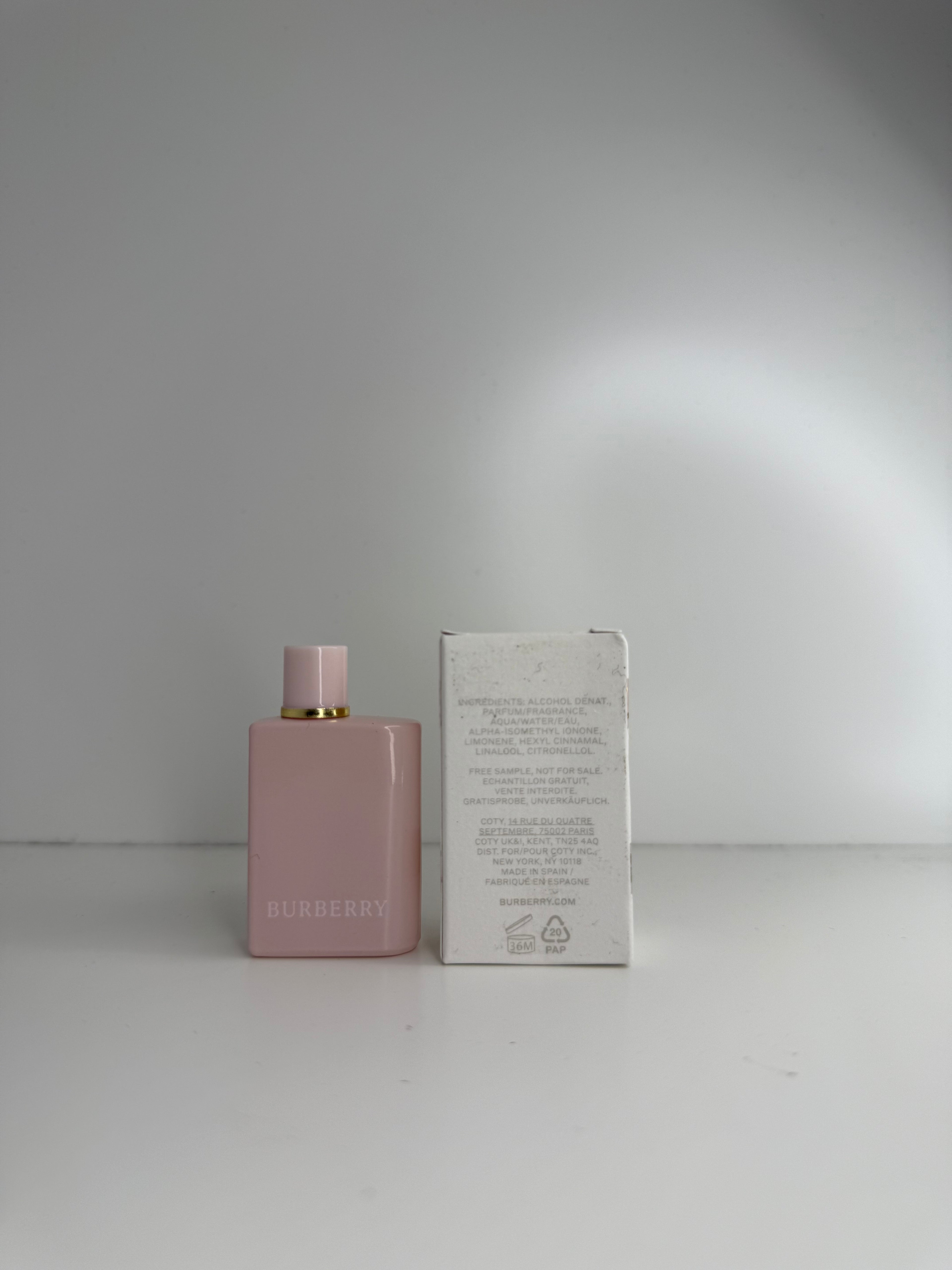 Burberry Her Eau de Parfum Mini – 5ml (0.17 fl oz)