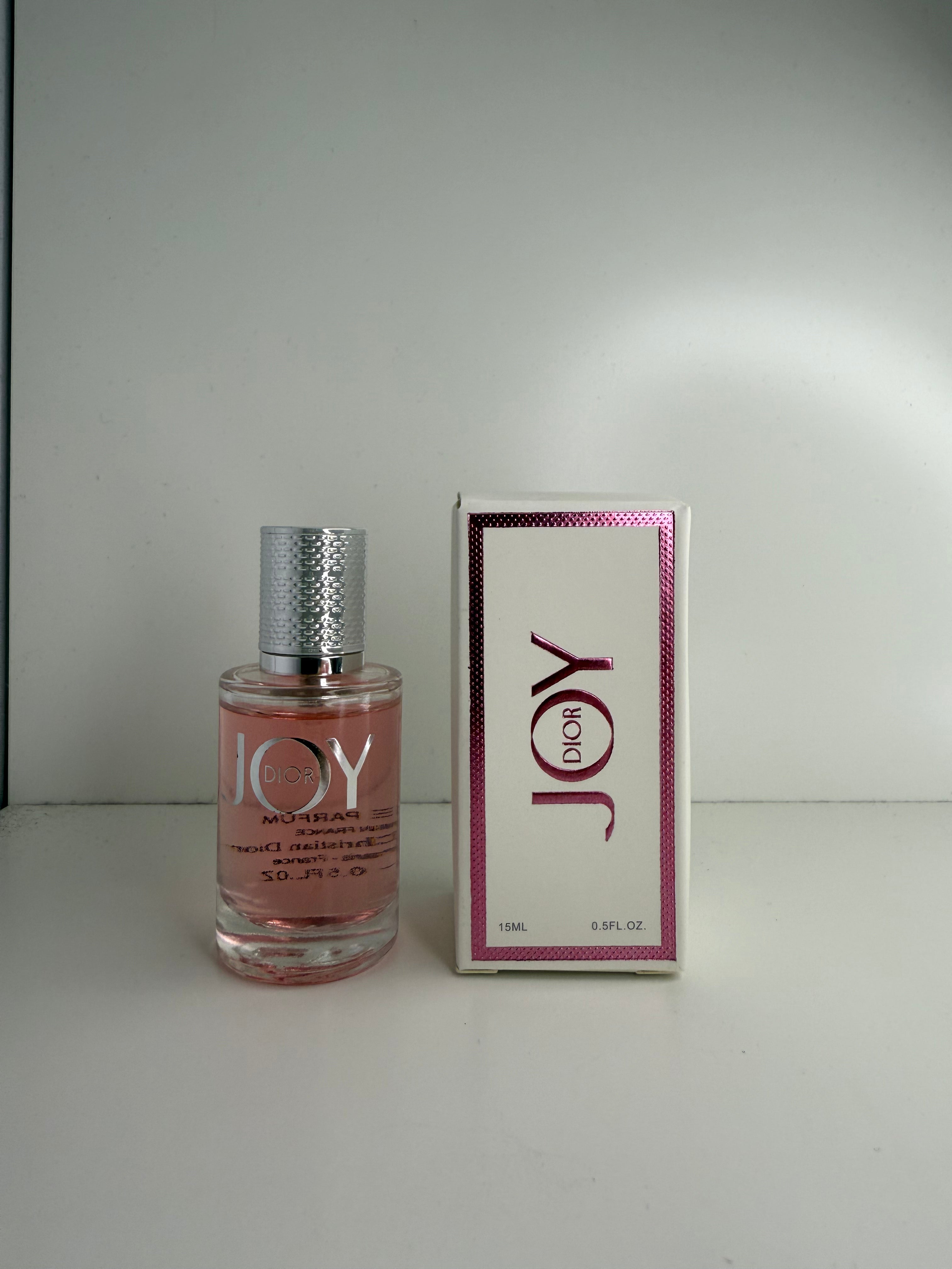 Dior Joy Eau de Parfum Spray Mini – 15ml (0.5 fl oz)