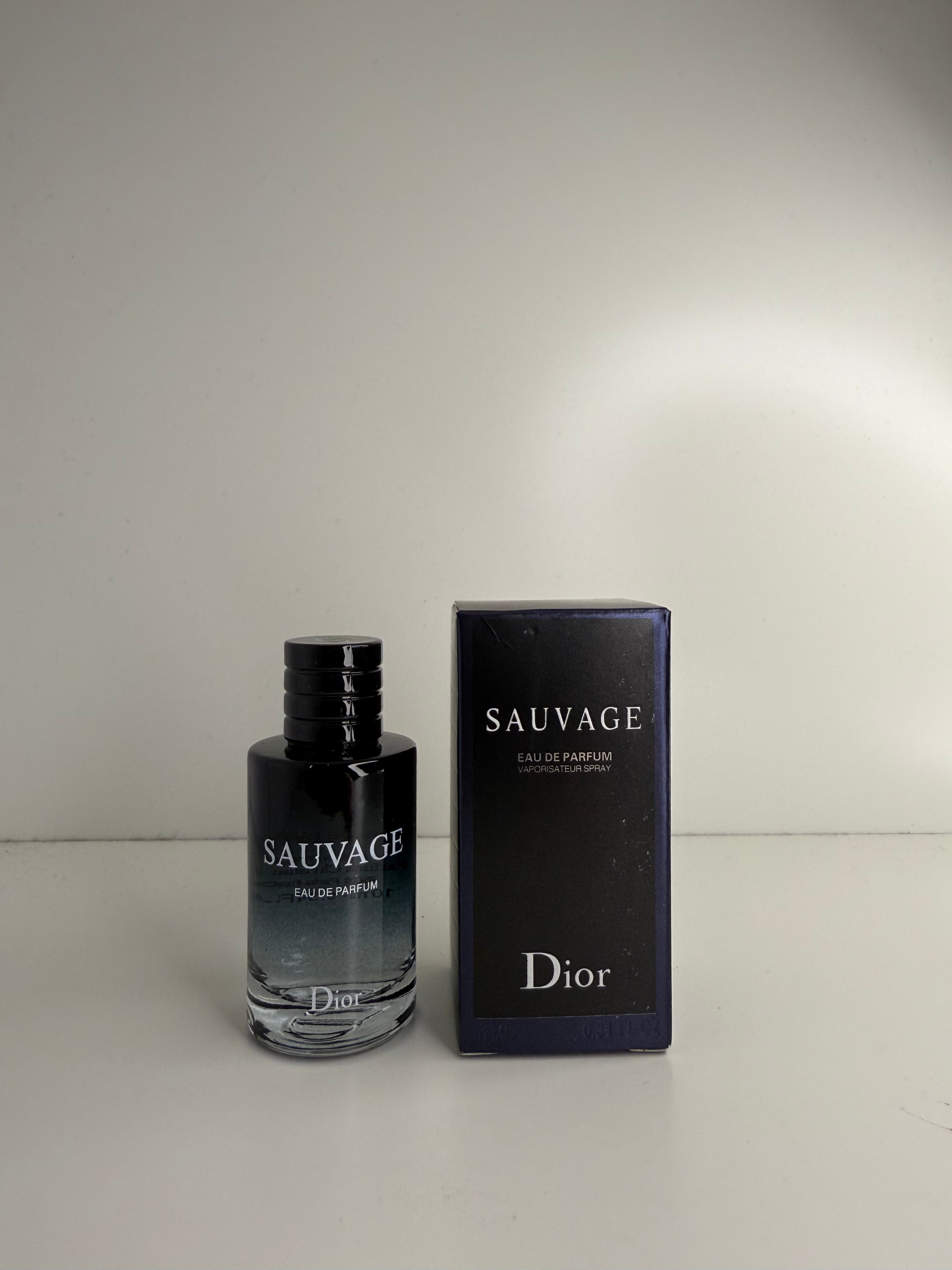 Dior SAUVAGE EDT 10ml Dior Sauvage Eau De Toilette 10ml ⁄ 0.34 oz